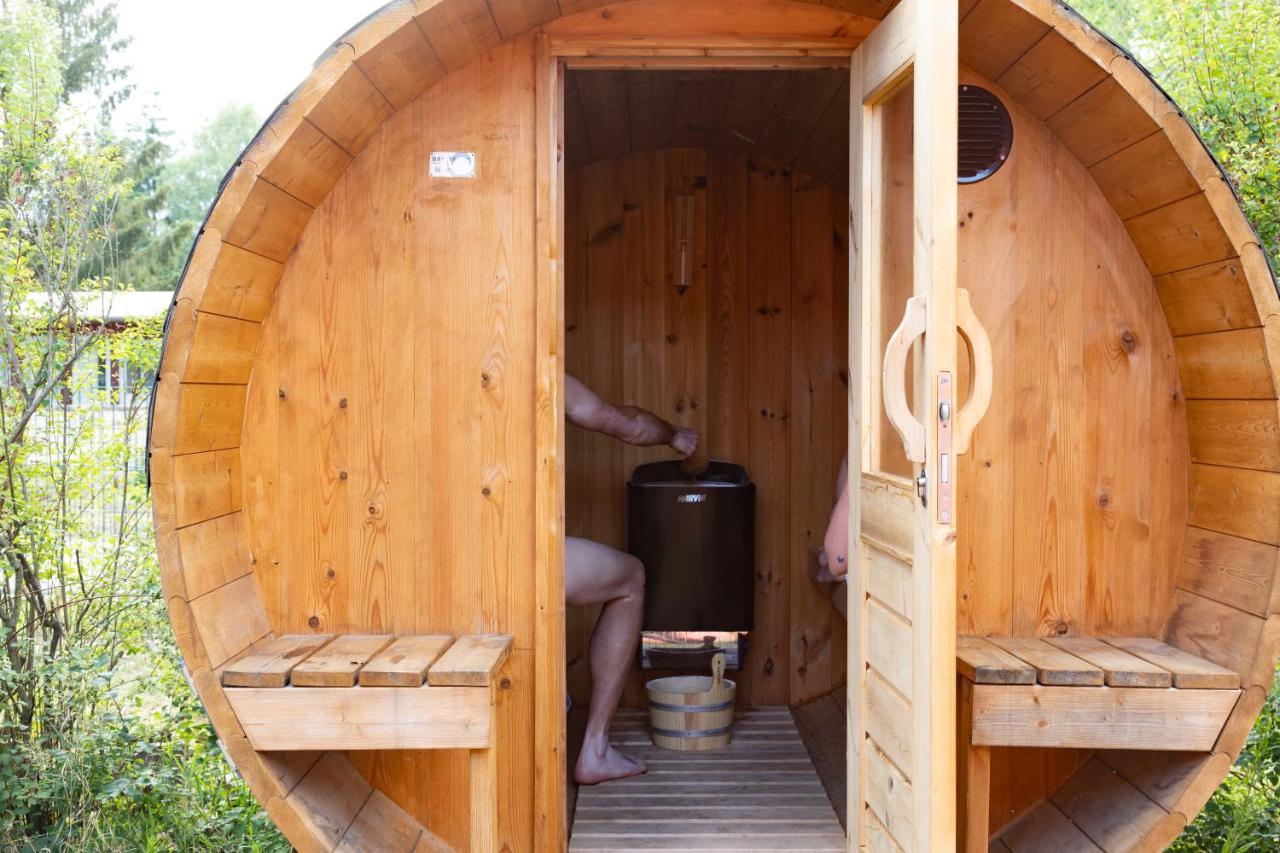 Gemutliches Tinyhouse Bungalow Mit Kamin & Sauna Am See Joachimsthal Exterior photo